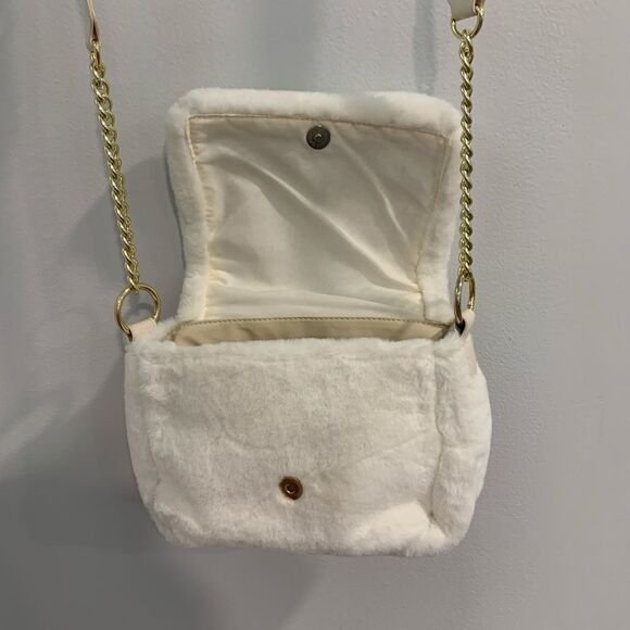 Isaac Mizrahi White Faux Fur Shoulder Bag with Gold Details - Picture 6 of 13